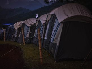 Camping på fjällen illustration